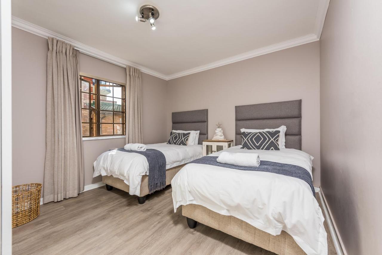 Beacon Wharf , George Hay 1 Holiday Accommodation Mossel Bay Extérieur photo