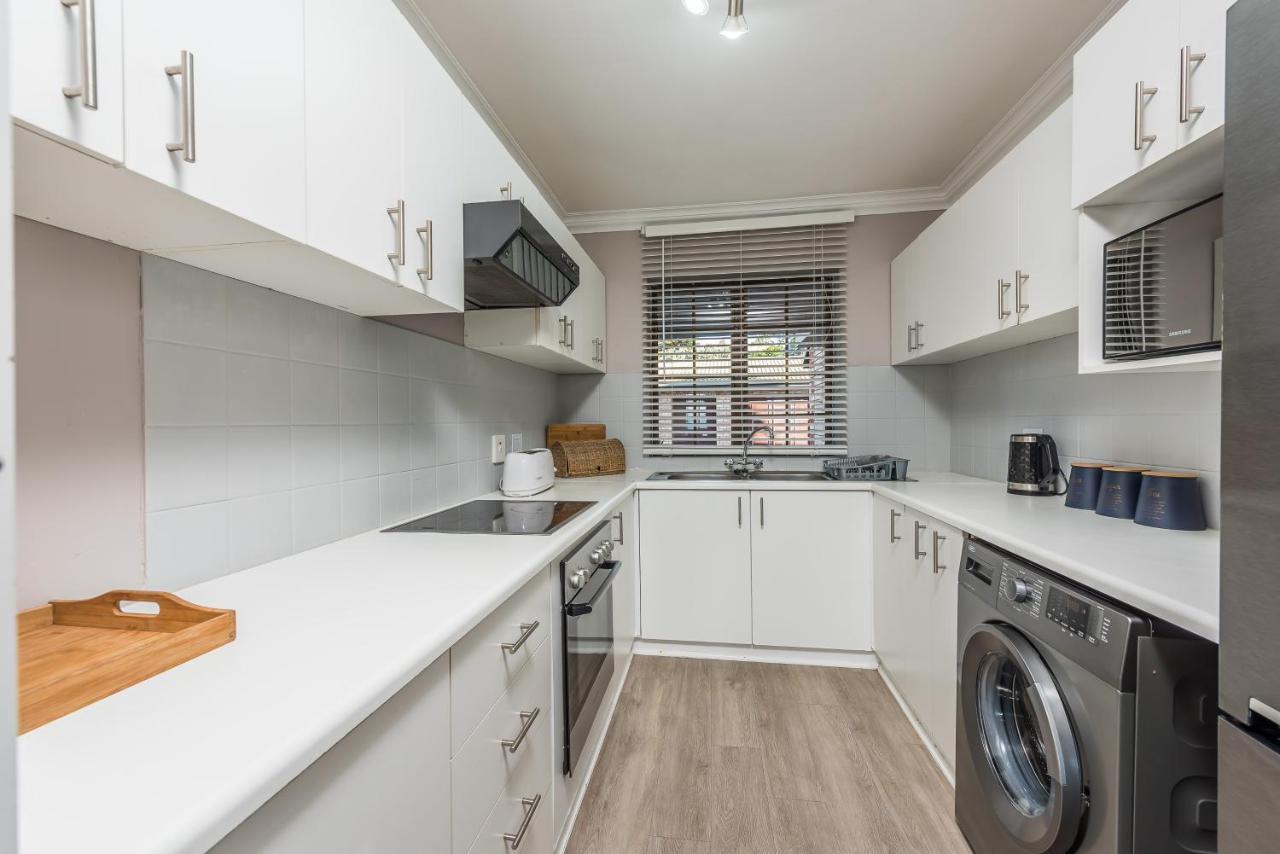 Beacon Wharf , George Hay 1 Holiday Accommodation Mossel Bay Extérieur photo