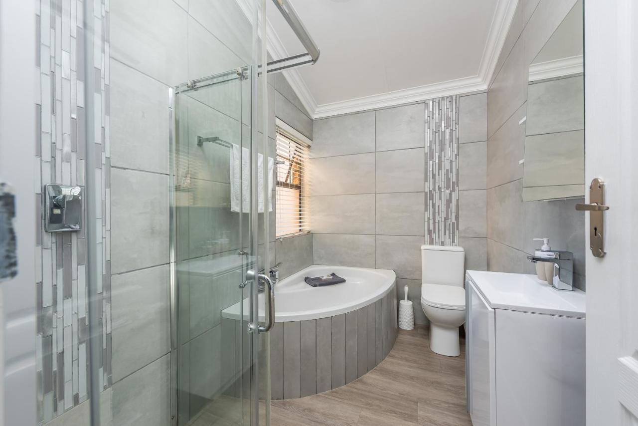 Beacon Wharf , George Hay 1 Holiday Accommodation Mossel Bay Extérieur photo